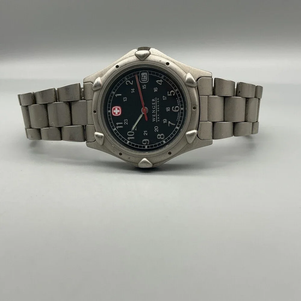 Wenger SAK Design Mens Watch 36mm Black Dial Stainless 100M New Battery 7.25